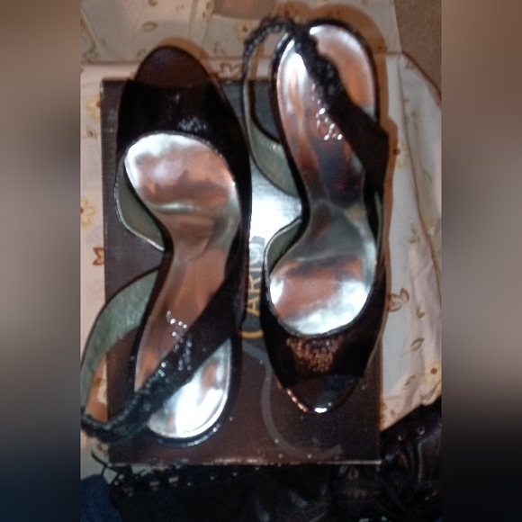 Carlos Santana Heels - Picture 11 of 12